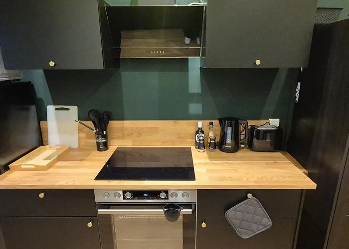 110 Qm With 3 Bedrooms Very Cetral Location 1 To 10 Guests