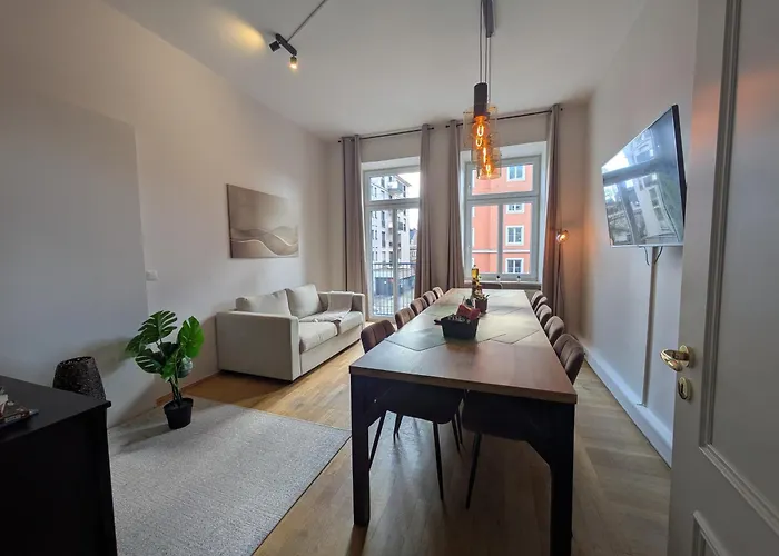 110 Qm With 3 Bedrooms Very Cetral Location 1 To 10 Guests Appartamento