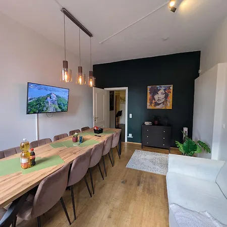 110 Qm With 3 Bedrooms Very Cetral Location 1 To 10 Guests דירה מינכן